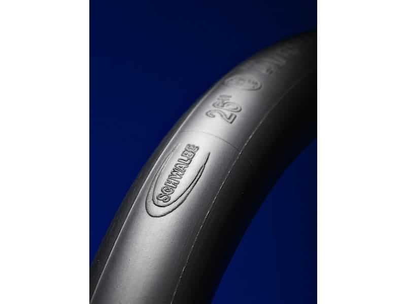 Schwalbe Binnenband DV7A 20 x 1 3/8 hv 32mm ZWART - Afbeelding 5